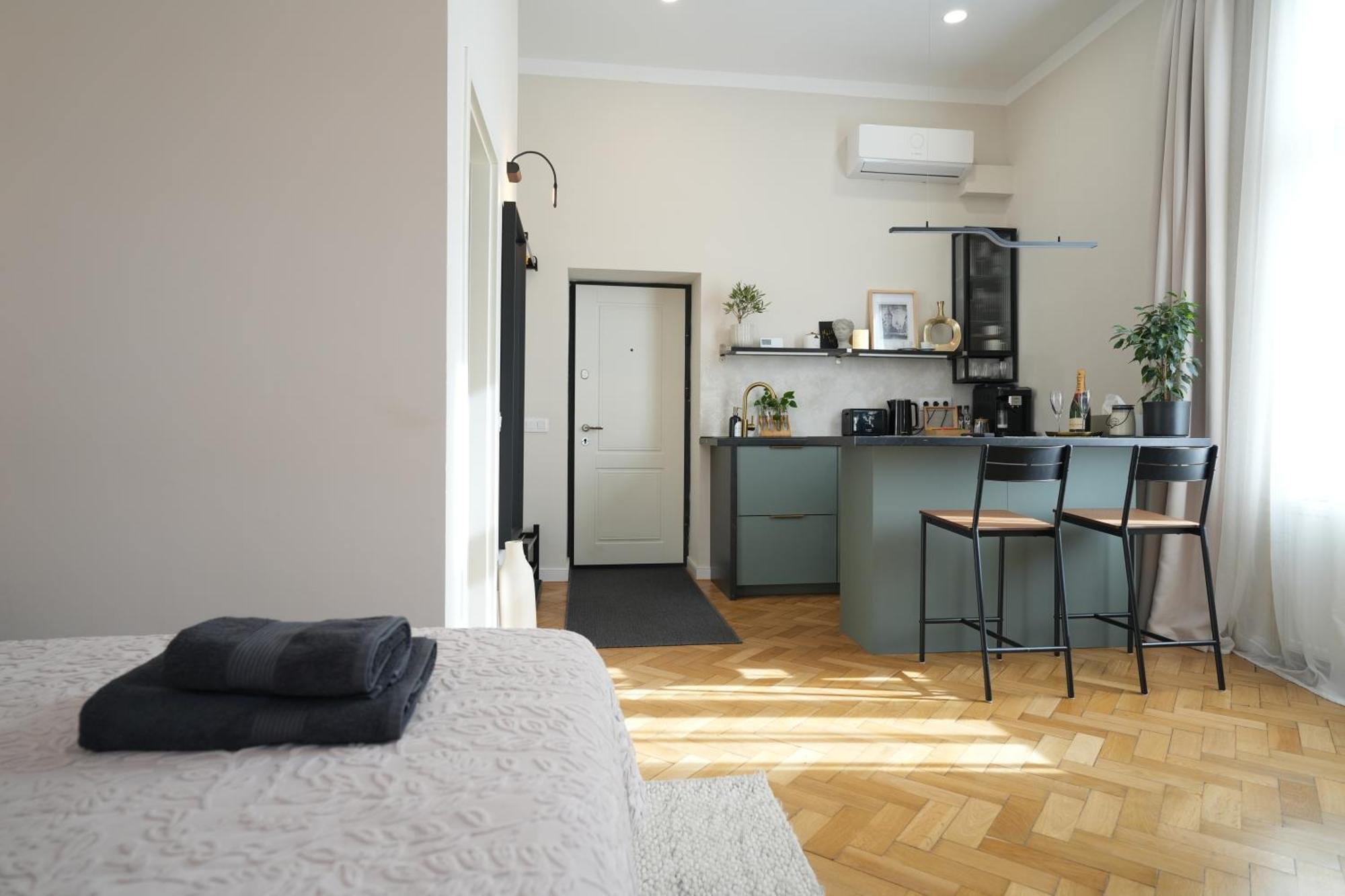 Apartment In Historic Center, Quiet Area, Ac Sibiu Ngoại thất bức ảnh