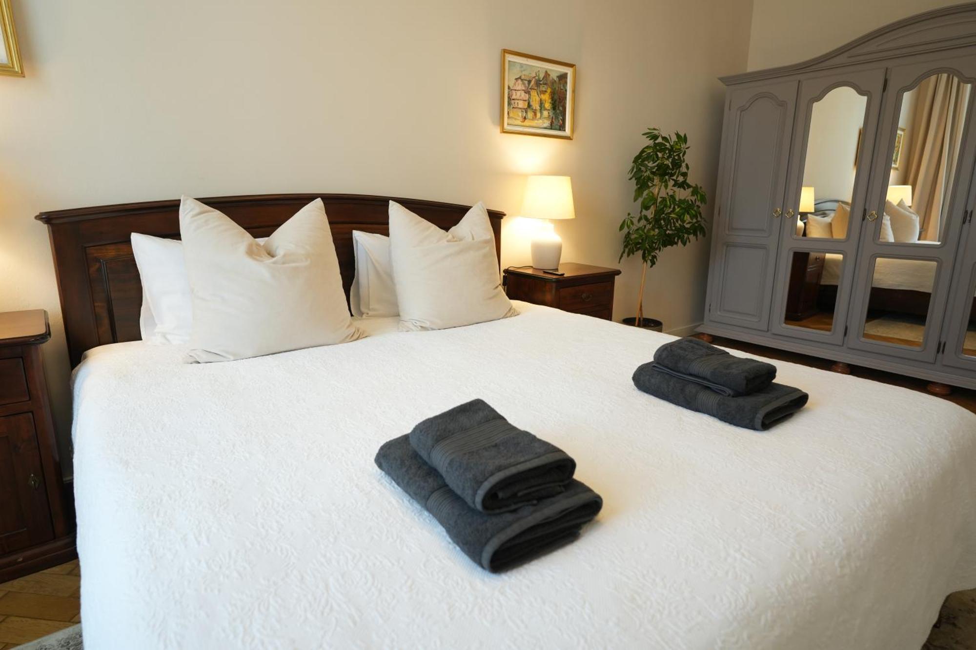 Apartment In Historic Center, Quiet Area, Ac Sibiu Ngoại thất bức ảnh